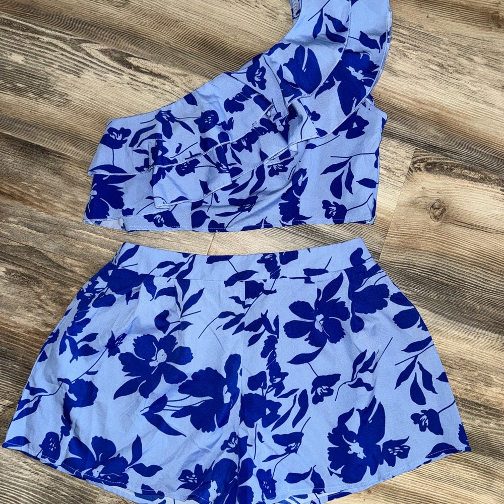 SHEIN Blue Floral Patterned Set